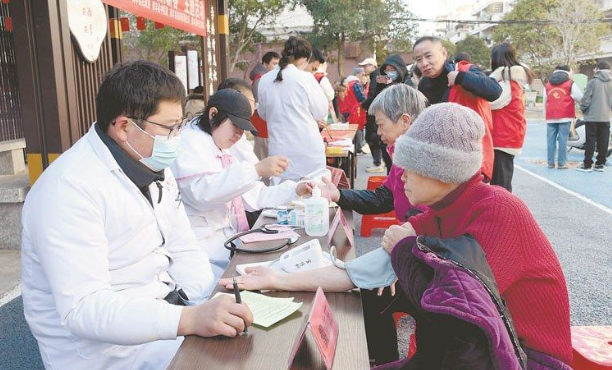 �����Ϸ�:־Ը����ů����