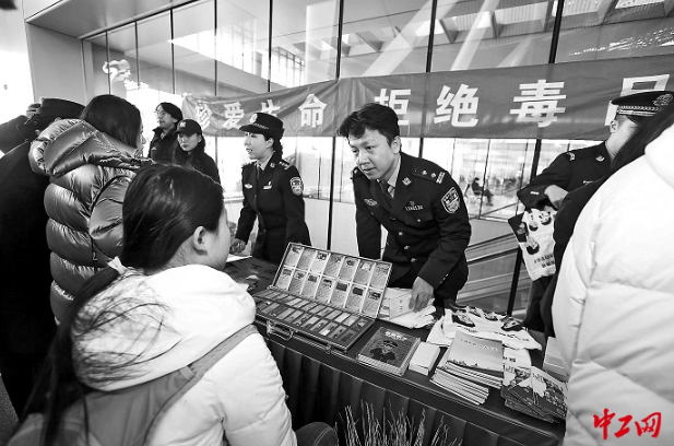 �����������г�